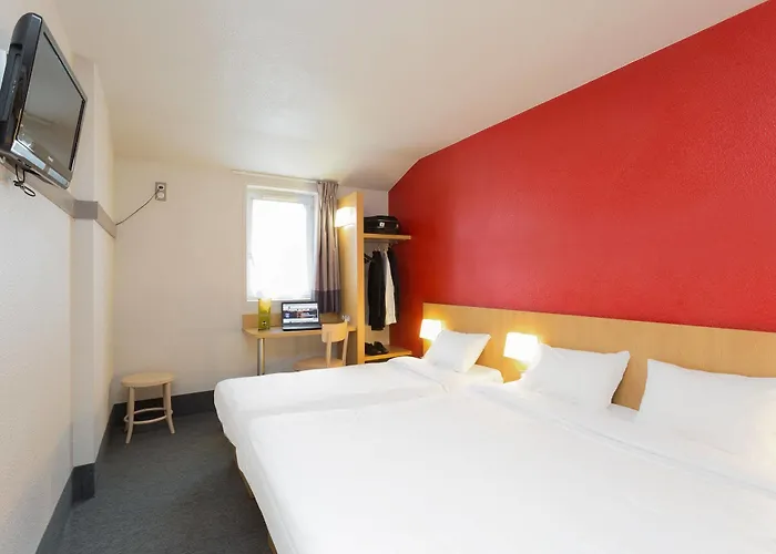 Nancy Zenith Лаксу